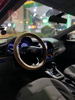 هیوندای ئەلەنترا